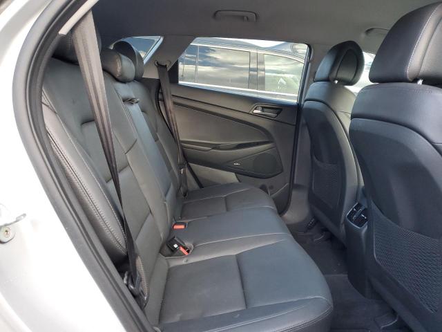 Photo 11 from auction – 2017 HYUNDAI TUCSON LIM with VIN KM8J33A49HU404932