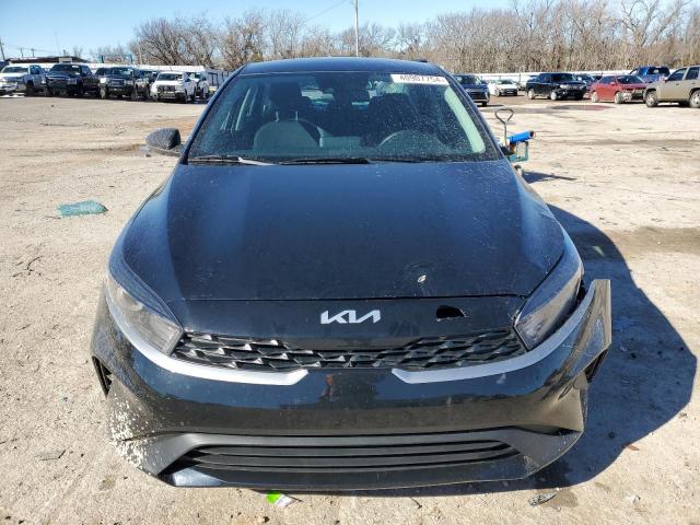 Photo 5 from auction – 2017 KIA FORTE LX with VIN 3KPF24AD2RE701785