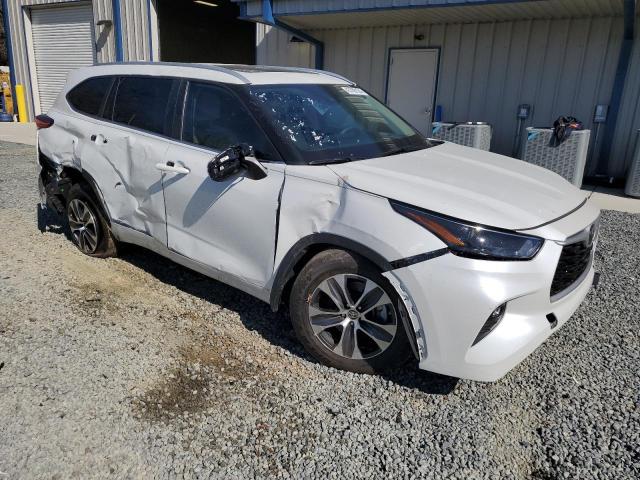 Photo 4 from auction – 2023 TOYOTA HIGHLANDER with VIN 5TDKDRAH4PS503415