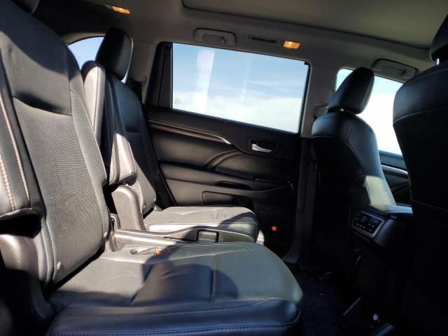 Photo 11 from auction – 2016 TOYOTA HIGHLANDER with VIN 5TDYKRFH9GS134883