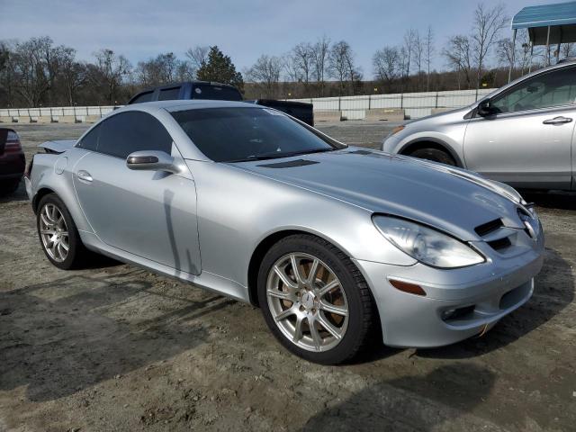 Photo 4 from auction – 2005 MERCEDES-BENZ SLK-CLASS with VIN WDBWK56F75F042472