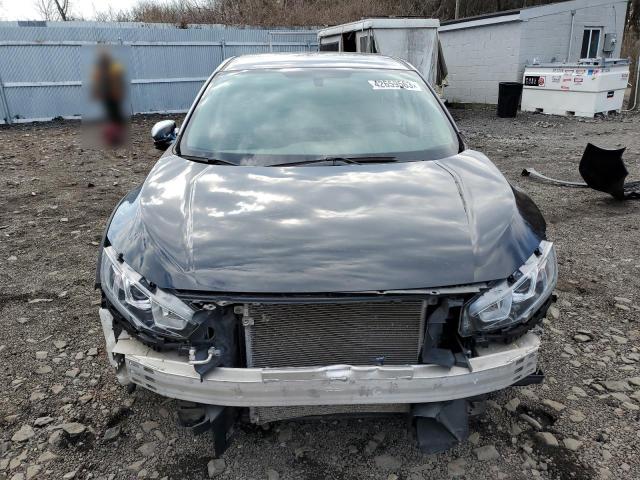 Photo 5 from auction – 2017 HONDA CIVIC LX with VIN 19XFC2F52HE204785