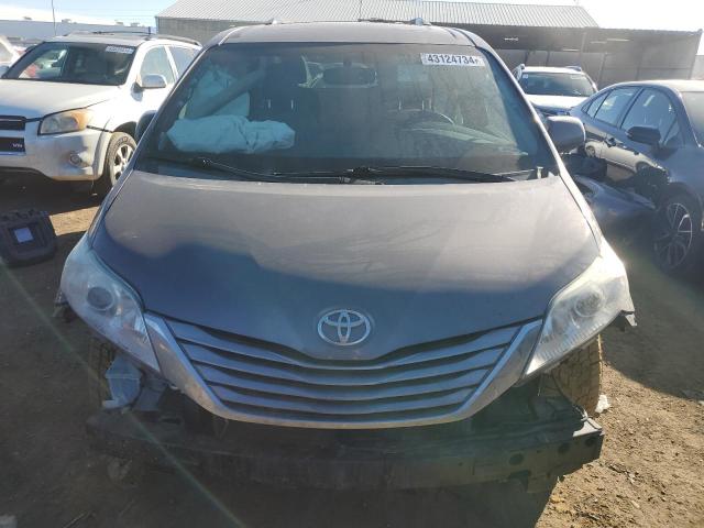 Photo 5 from auction – 2015 TOYOTA SIENNA XLE with VIN 5TDYK3DC4FS654752