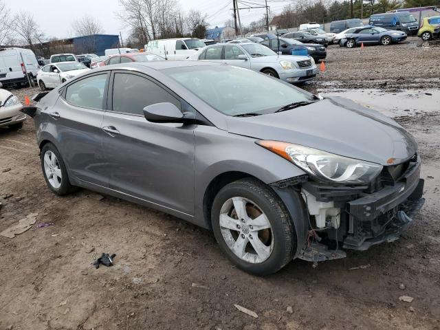Photo 4 from auction – 2012 HYUNDAI ELANTRA GL with VIN 5NPDH4AE6CH115933