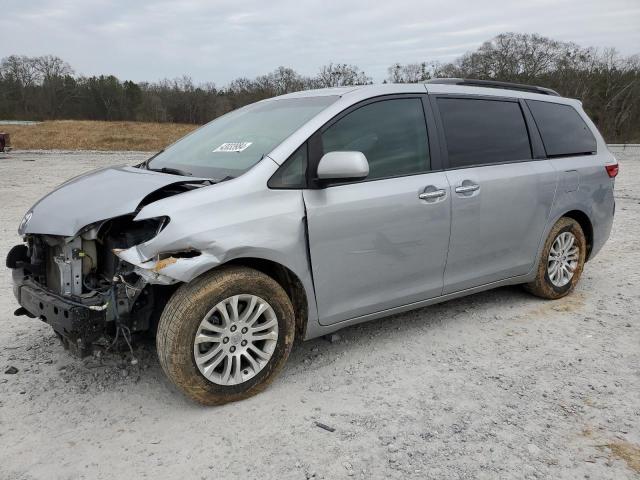 Photo 1 from auction – 2017 TOYOTA SIENNA XLE with VIN 5TDYZ3DC0HS814236