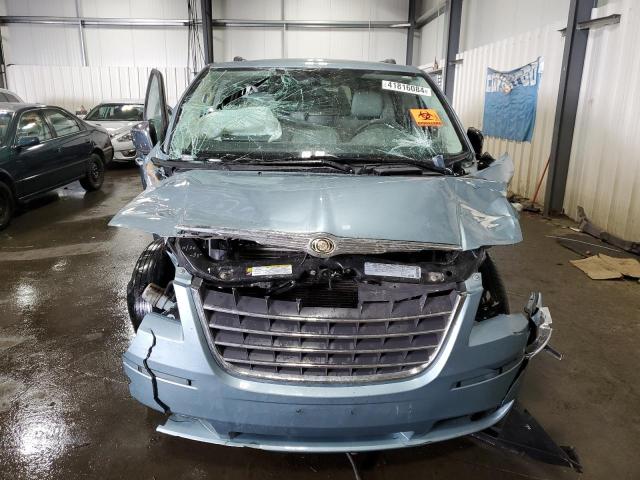 Photo 5 from auction – 2010 CHRYSLER TOWN & COU with VIN 2A4RR7DX6AR375003