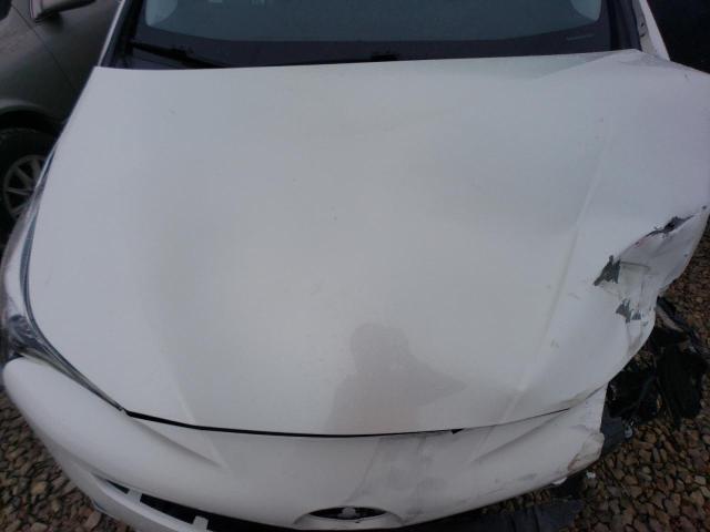 Photo 11 from auction – 2017 TOYOTA PRIUS FOUR with VIN JTDKARFU7H3038646