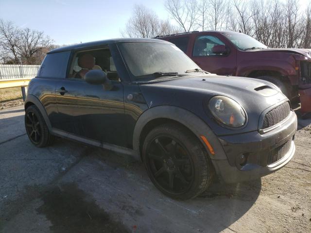 Photo 4 from auction – 2007 MINI COOPER S with VIN WMWMF73517TT82657