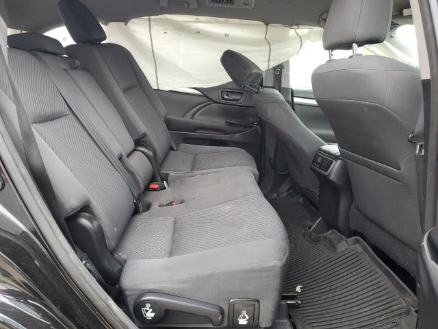 Photo 11 from auction – 2015 TOYOTA HIGHLANDER with VIN 5TDZKRFH8FS062352