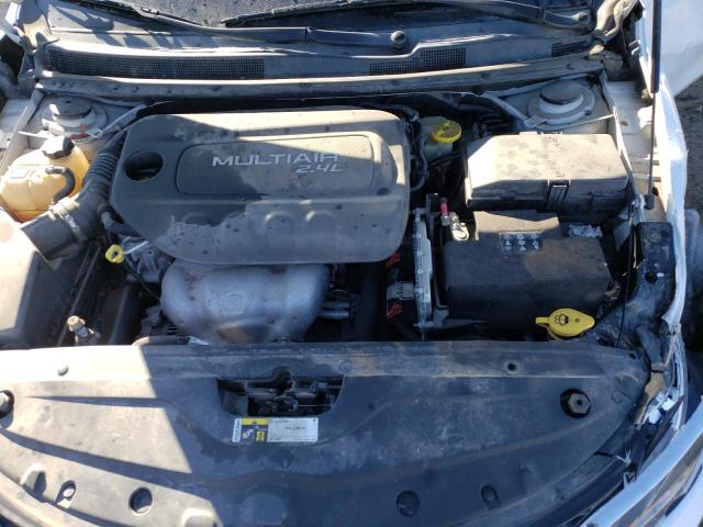 Photo 11 from auction – 2015 CHRYSLER 200 LIMITE with VIN 1C3CCCAB8FN733998