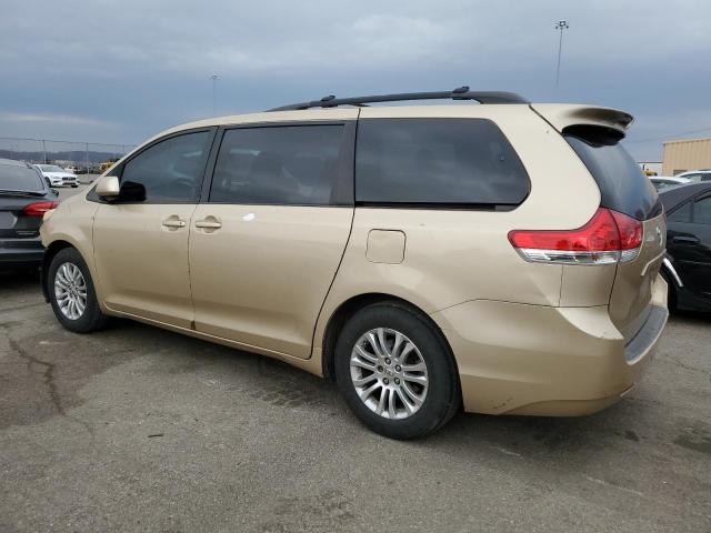 Photo 2 from auction – 2011 TOYOTA SIENNA XLE with VIN 5TDYK3DC0BS053042