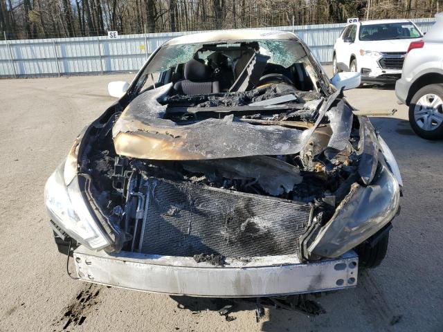 Photo 5 from auction – 2017 NISSAN ALTIMA 2.5 with VIN 1N4AL3AP4HC216880