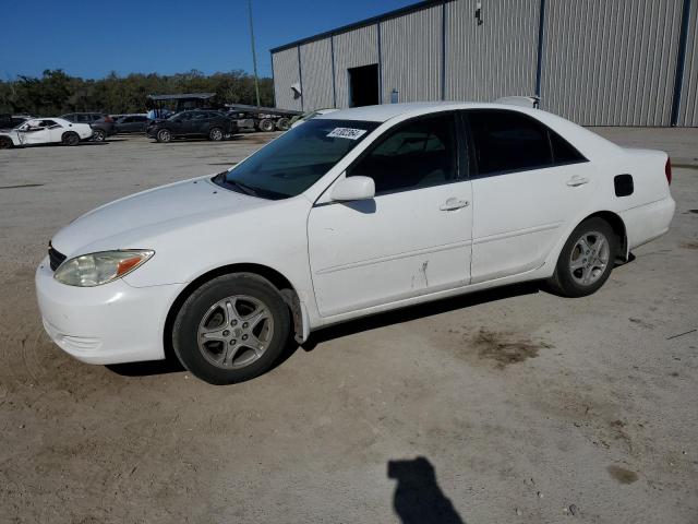 TOYOTA CAMRY LE 2002 with VIN 4T1BE32K32U591071 - Photo from auction