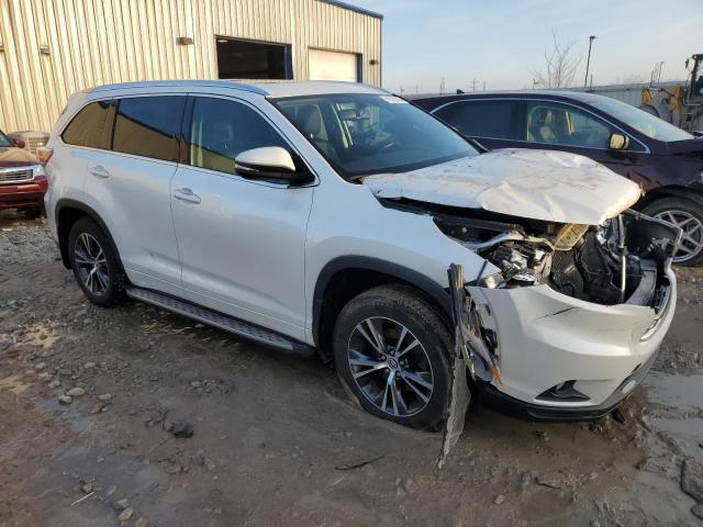 Photo 4 from auction – 2016 TOYOTA HIGHLANDER with VIN 5TDKKRFH5GS135812