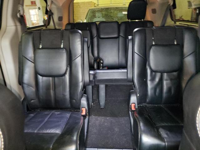 Photo 10 from auction – 2016 CHRYSLER TOWN & COU with VIN 2C4RC1GG3GR177343
