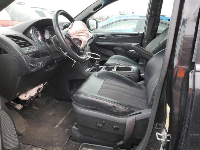 Photo 7 from auction – 2016 CHRYSLER TOWN & COU with VIN 2C4RC1HGXGR247614