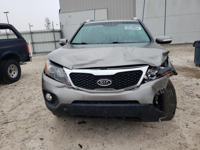 Photo 5 from auction – 2013 KIA SORENTO LX with VIN 5XYKT3A60DG415551