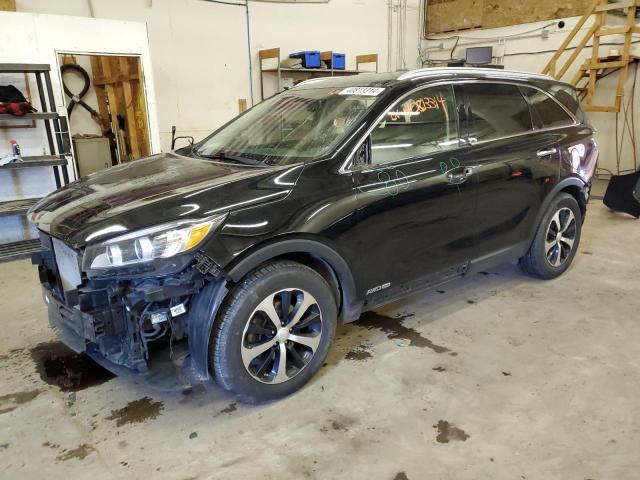 KIA SORENTO EX 2017 with VIN 5XYPHDA5XHG305102 - Photo from auction