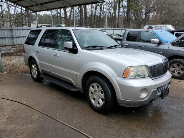 Photo 4 from auction – 2004 LINCOLN NAVIGATOR with VIN 5LMFU27R04LJ13359