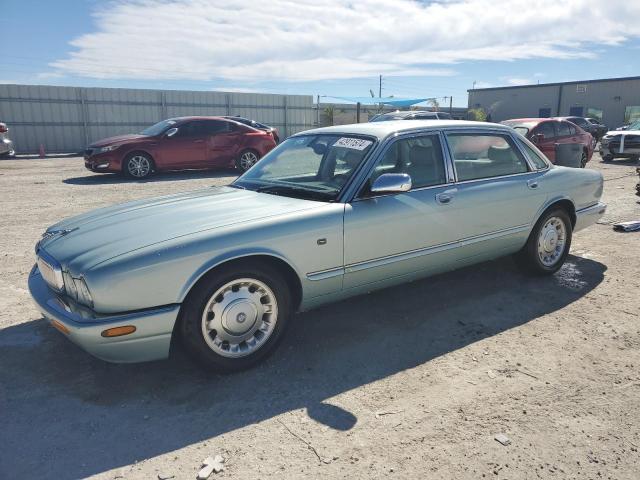 Photo 1 from auction – 2000 JAGUAR VANDENPLAS with VIN SAJDA24C6YLF04632