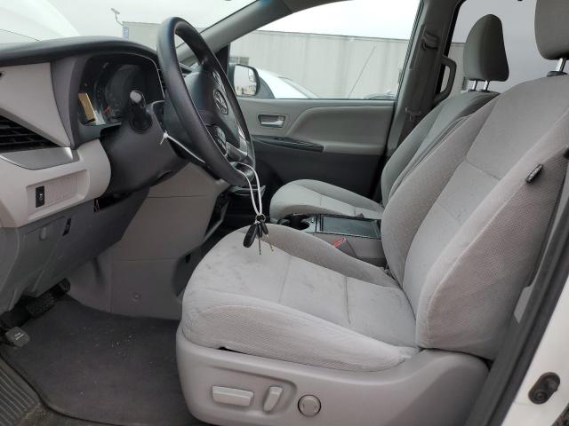 Photo 7 from auction – 2017 TOYOTA SIENNA LE with VIN 5TDKZ3DC4HS802094