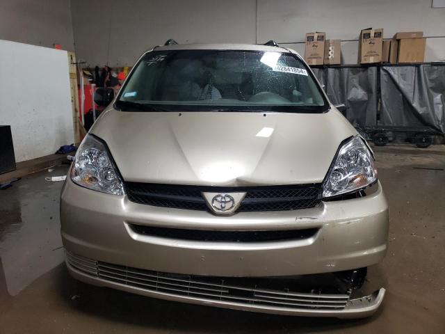 Photo 5 from auction – 2004 TOYOTA SIENNA with VIN 5TDZA23C74S076193
