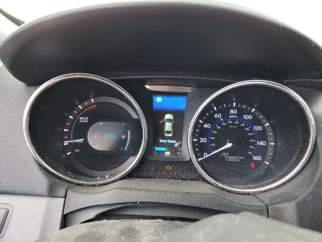 Photo 9 from auction – 2012 HYUNDAI SONATA HYB with VIN KMHEC4A40CA033015
