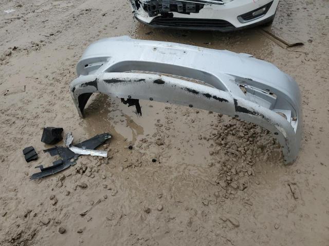 Photo 12 from auction – 2012 CHRYSLER 200 TOURIN with VIN 1C3BCBEB9CN218455