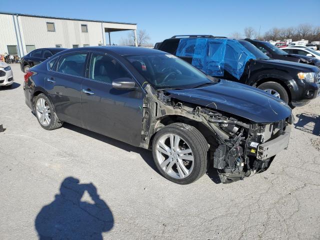 Photo 4 from auction – 2017 NISSAN ALTIMA 3.5 with VIN 1N4BL3APXHC223823