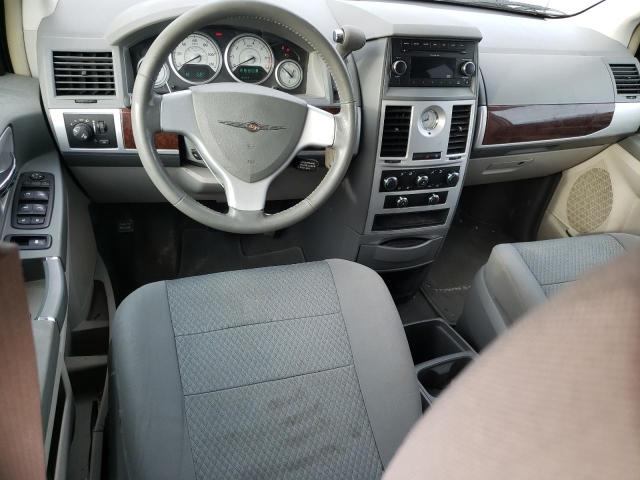 Photo 8 from auction – 2010 CHRYSLER TOWN & COU with VIN 2A4RR5D12AR460355
