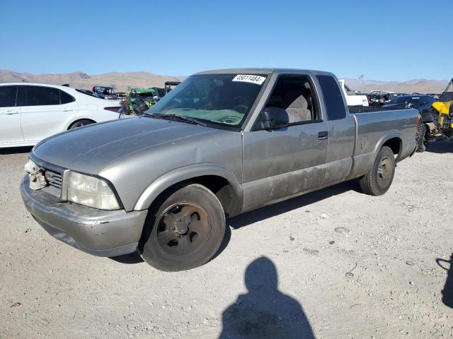 GMC SONOMA 2000 with VIN 1GTCS19W0Y8110046 - Photo from auction
