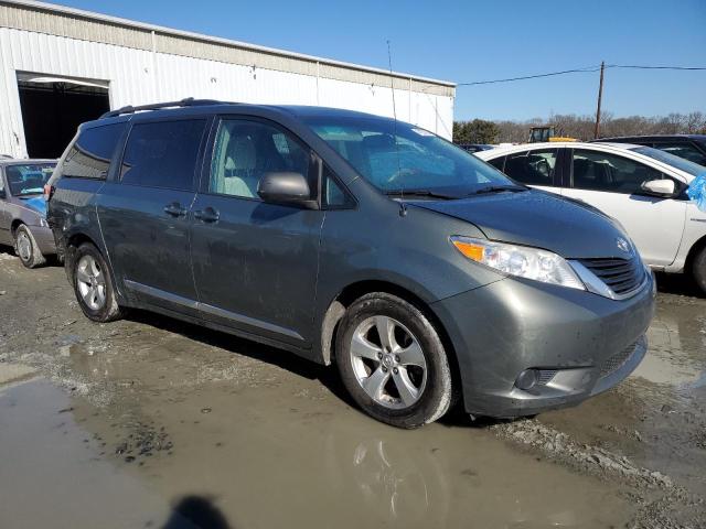 Photo 4 from auction – 2013 TOYOTA SIENNA LE with VIN 5TDKK3DCXDS382405