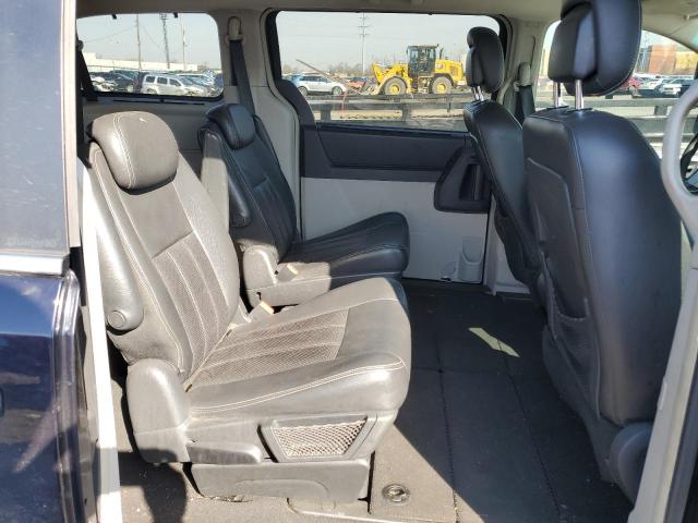 Photo 11 from auction – 2010 CHRYSLER TOWN & COU with VIN 2A4RR8DX7AR494393