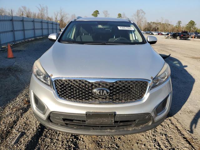 Photo 5 from auction – 2016 KIA SORENTO LX with VIN 5XYPG4A32GG030244