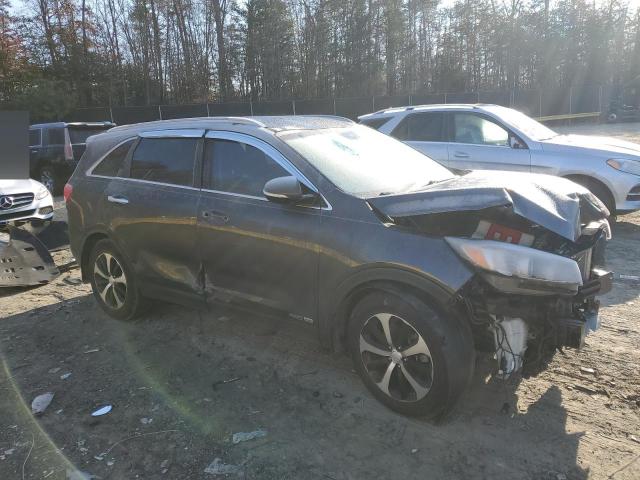 Photo 4 from auction – 2016 KIA SORENTO EX with VIN 5XYPHDA53GG151315
