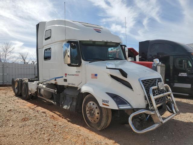VOLVO VN VNL 2024 with VIN 4V4NC9EH7RN643692 - Photo from auction