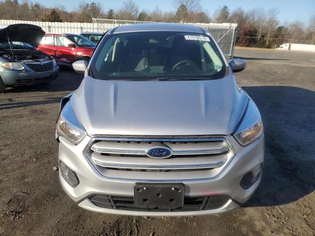 Photo 5 from auction – 2019 FORD ESCAPE SE with VIN 1FMCU9GD8KUB42067