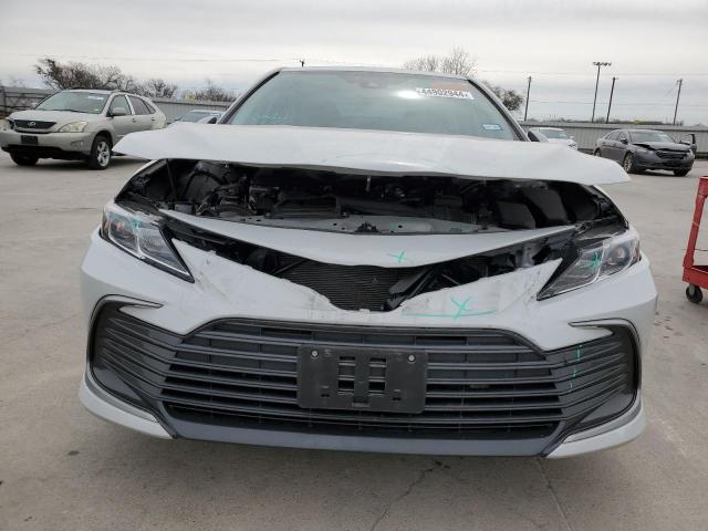Photo 5 from auction – 2023 TOYOTA CAMRY LE with VIN 4T1C31AK5PU058632
