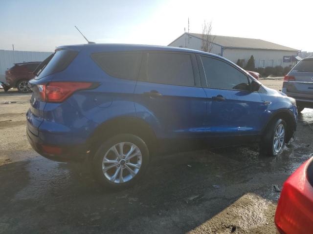 Photo 3 from auction – 2019 FORD ESCAPE S with VIN 1FMCU0F71KUC23306