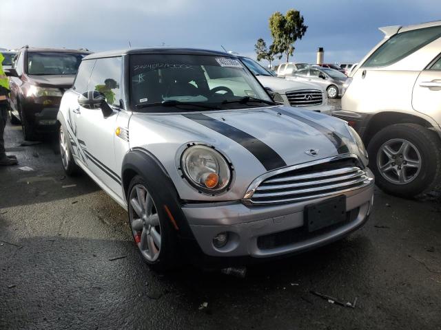 Photo 4 from auction – 2010 MINI COOPER with VIN WMWMF3C54ATZ24642