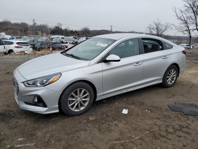 HYUNDAI SONATA SE 2018 with VIN 5NPE24AF2JH704473 - Photo from auction