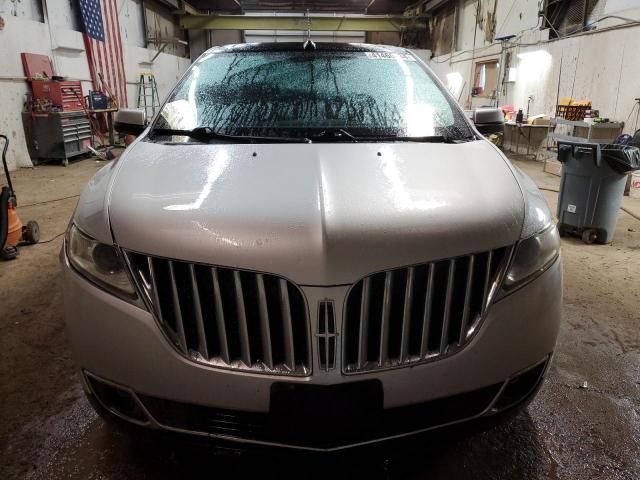 Photo 5 from auction – 2011 LINCOLN MKX with VIN 2LMDJ8JK2BBJ29937