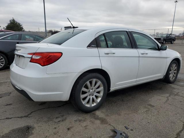 Photo 3 from auction – 2012 CHRYSLER 200 TOURIN with VIN 1C3CCBBB3CN119171