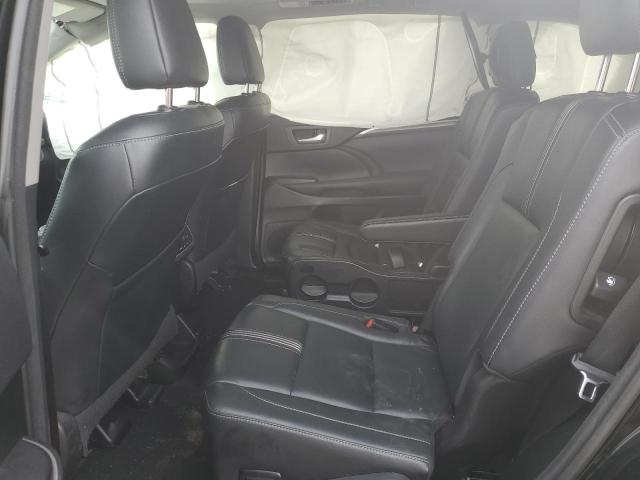 Photo 11 from auction – 2018 TOYOTA HIGHLANDER with VIN 5TDJZRFH9JS541185