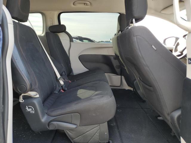 Photo 11 from auction – 2017 CHRYSLER PACIFICA T with VIN 2C4RC1DG6HR532088