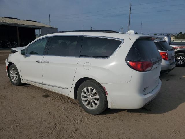 Photo 2 from auction – 2017 CHRYSLER PACIFICA T with VIN 2C4RC1BGXHR691943
