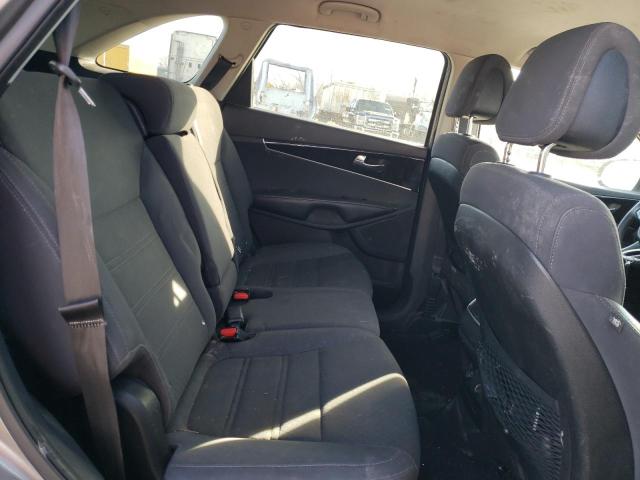 Photo 11 from auction – 2016 KIA SORENTO LX with VIN 5XYPG4A31GG039730