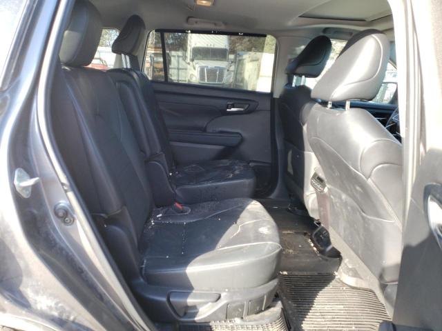 Photo 11 from auction – 2022 TOYOTA HIGHLANDER with VIN 5TDGBRCH0NS561382