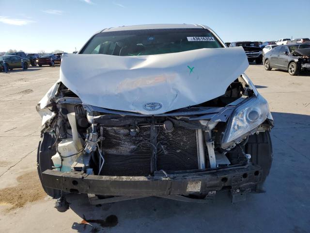 Photo 5 from auction – 2015 TOYOTA SIENNA XLE with VIN 5TDYK3DC6FS669785