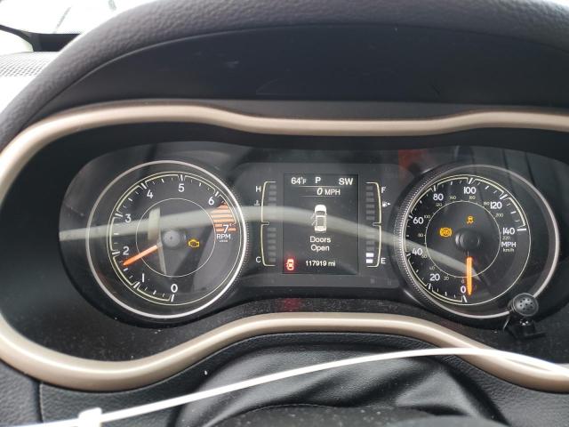 Photo 9 from auction – 2018 JEEP CHEROKEE L with VIN 1C4PJLCB5JD511420